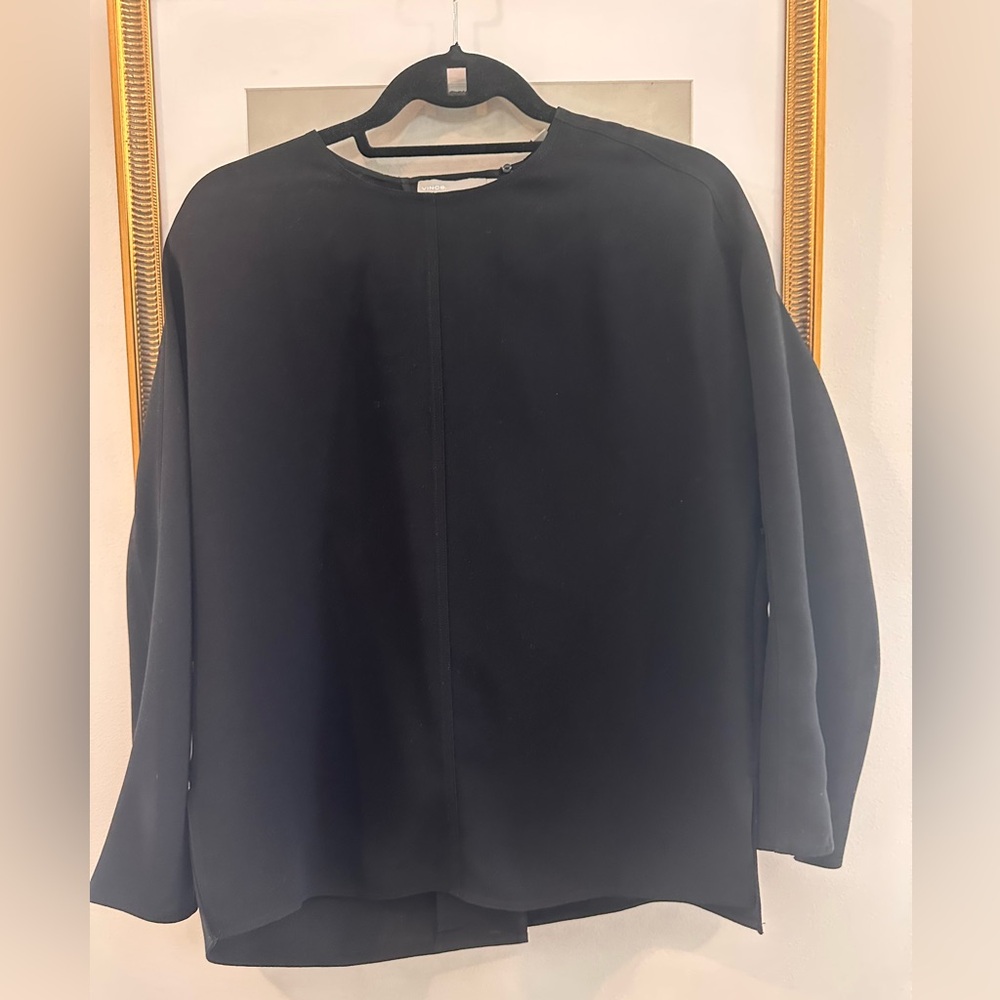 Vince Classic Black Top